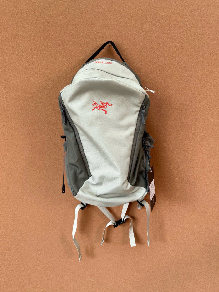 ARC'TERYX Mantis 26L Backpack FZBB197