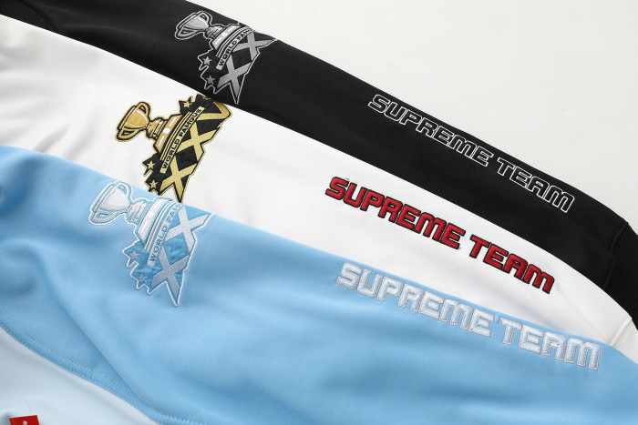 SUPREME FW25 WEEK16 Football Zip Up Hooded SWEATSHIRT FZWY2013
