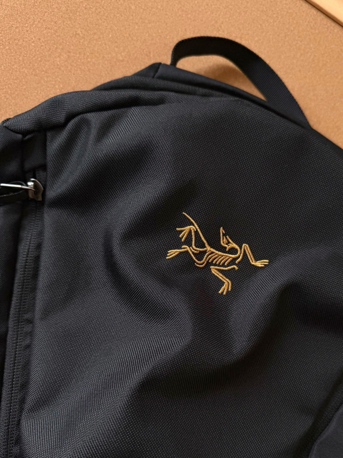 ARC'TERYX Mantis 26L Backpack FZBB197
