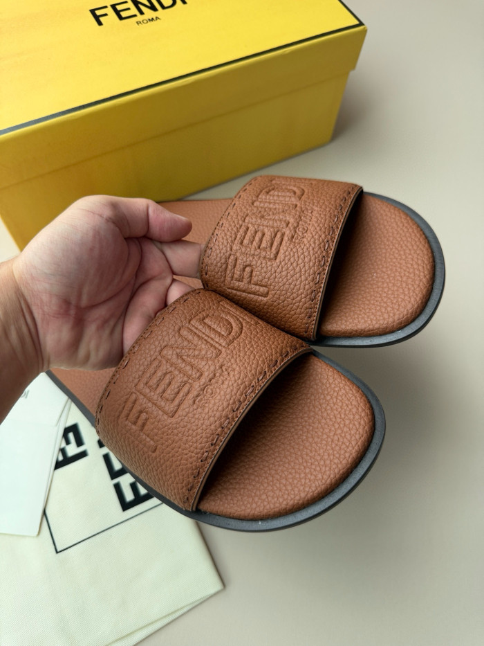 FENDI Roma Slipper FZXZ279