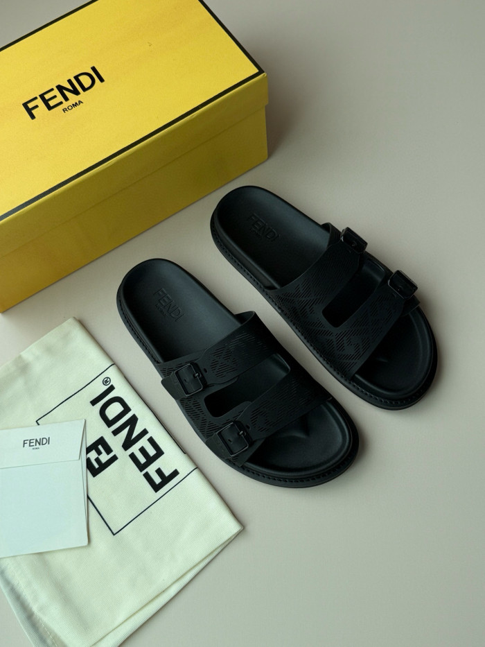 FENDI Slipper FZXZ280