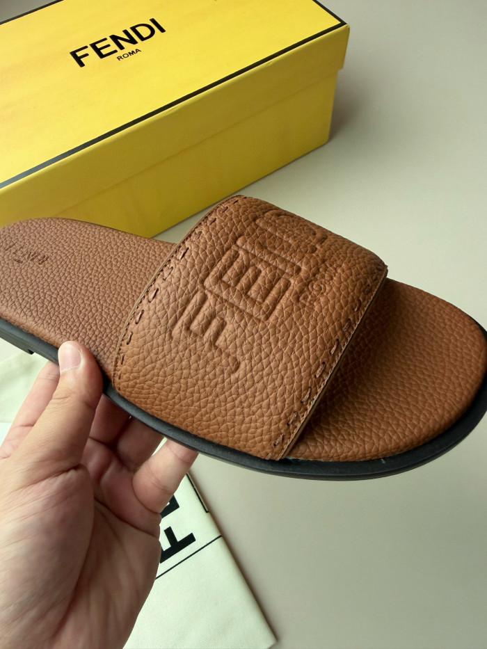 FENDI Roma Slipper FZXZ279