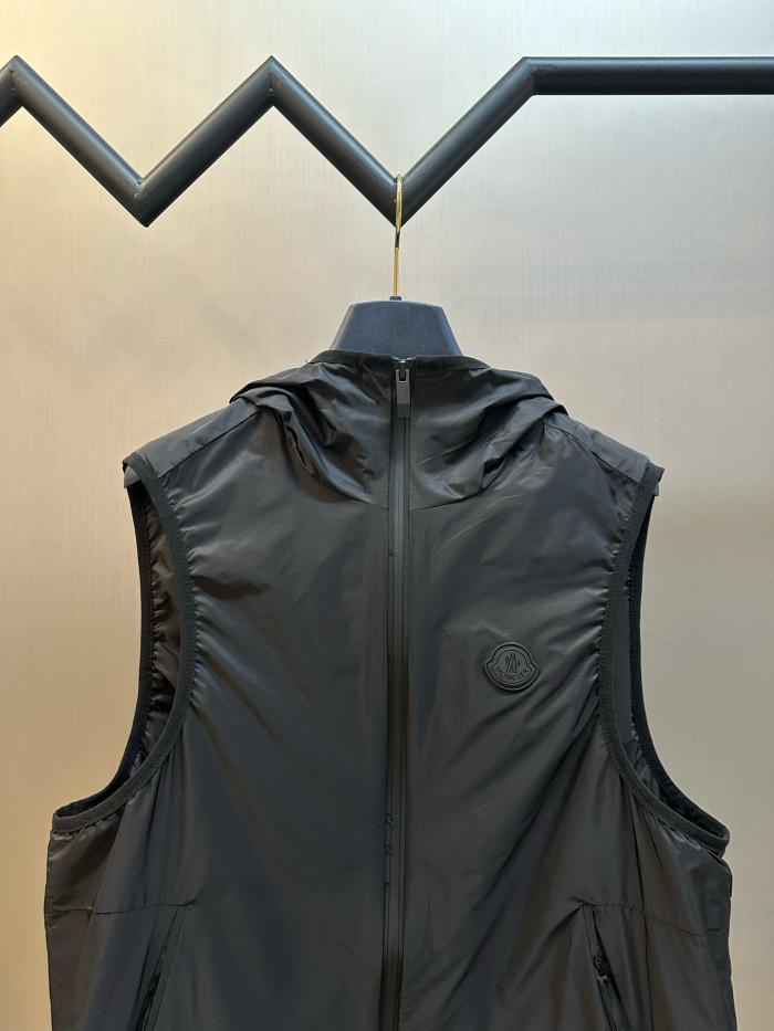 Moncler Moretan Vest Jacket FZJK2440