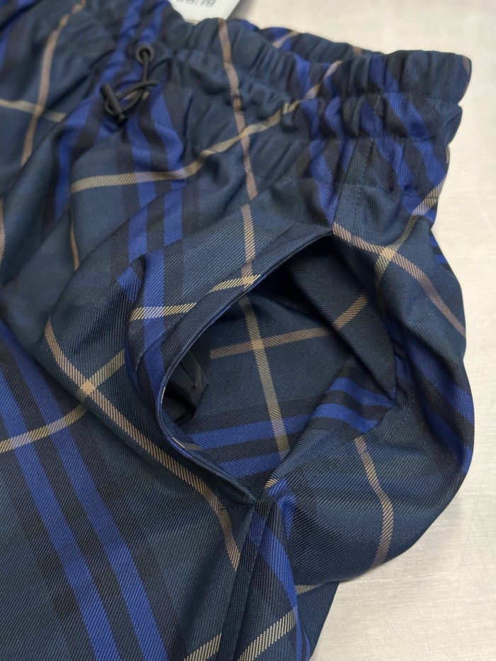 Burberry Check Shorts FZKZ1791