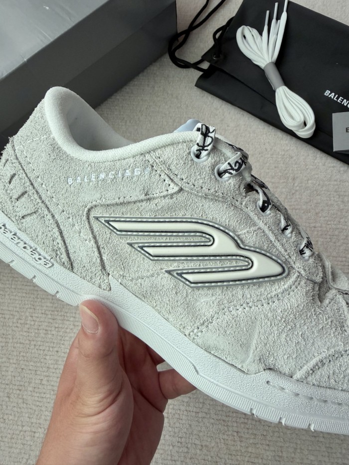 Balenciaga HAMPTONS WORN-OUT Sneaker shoes FZXZ284