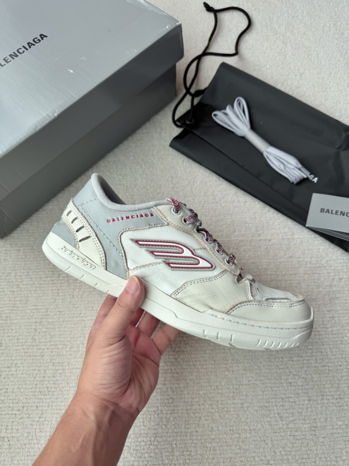 Balenciaga HAMPTONS WORN-OUT Sneaker shoes FZXZ284