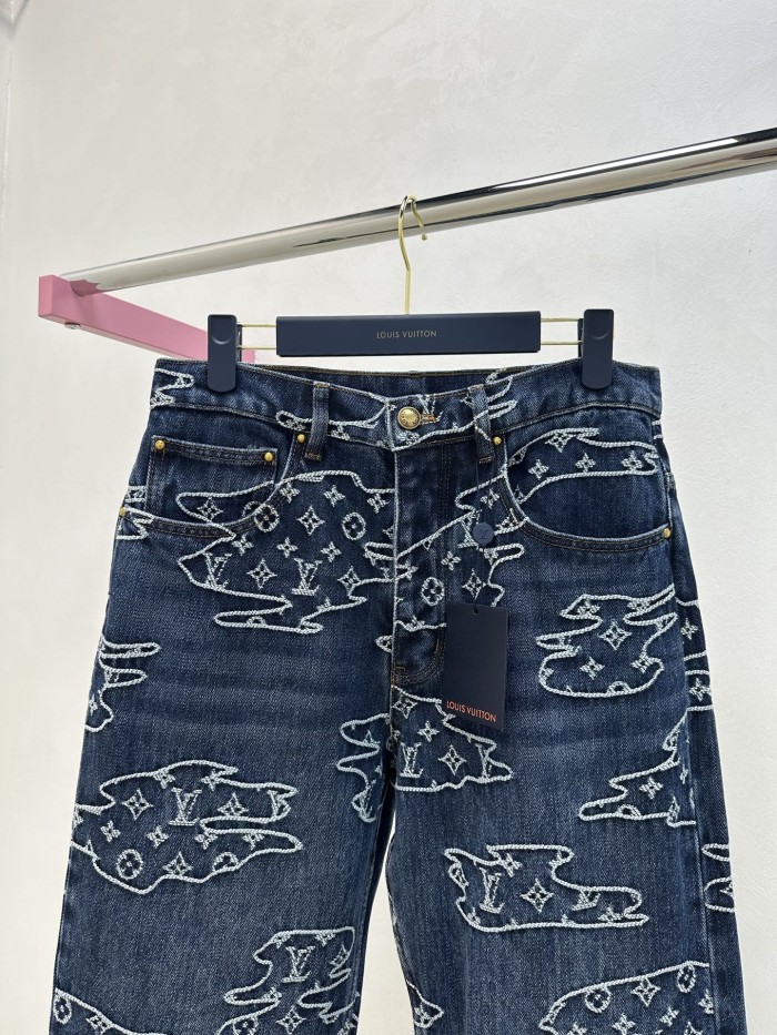 LV Monogram Clouds Jeans FZKZ1644