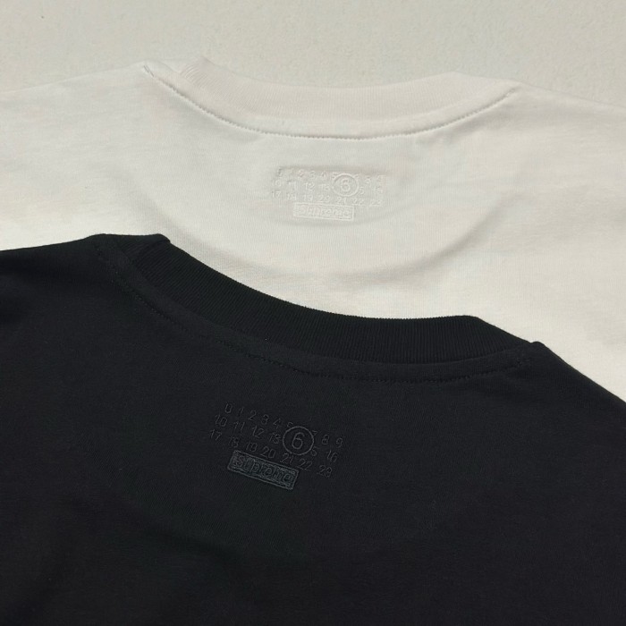 SUPREME X MM6 MONEY S/S TOP FZTX5864