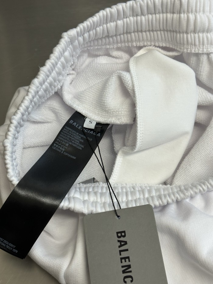 BALENCIAGA MESSY SPRAY Shorts FZKZ1805