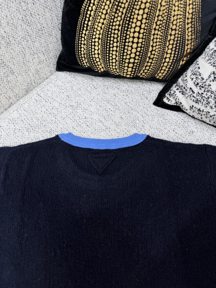 Prada wool Knit Tee FZTX5910