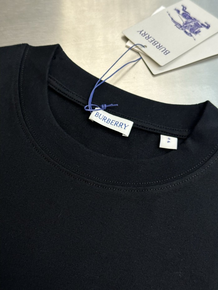Burberry Heritage Logo Cotton T-shirt FZTX5918
