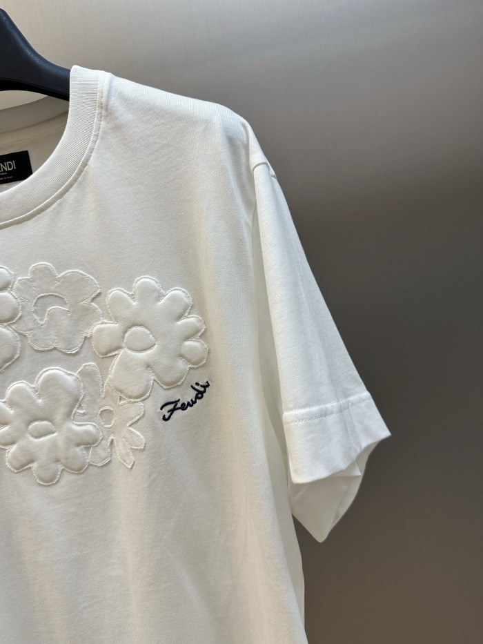 Fendi Sunny Side Flowers Tee FZTX5916