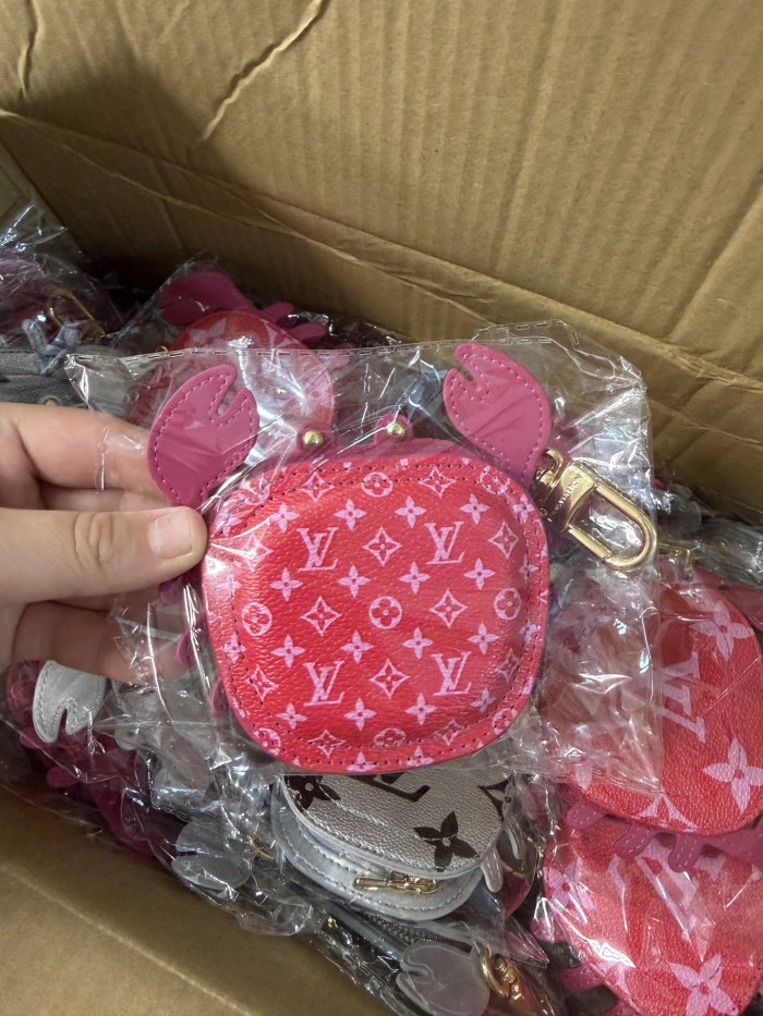 LV CRAB Bag Charm Headphone bag FZPJ137