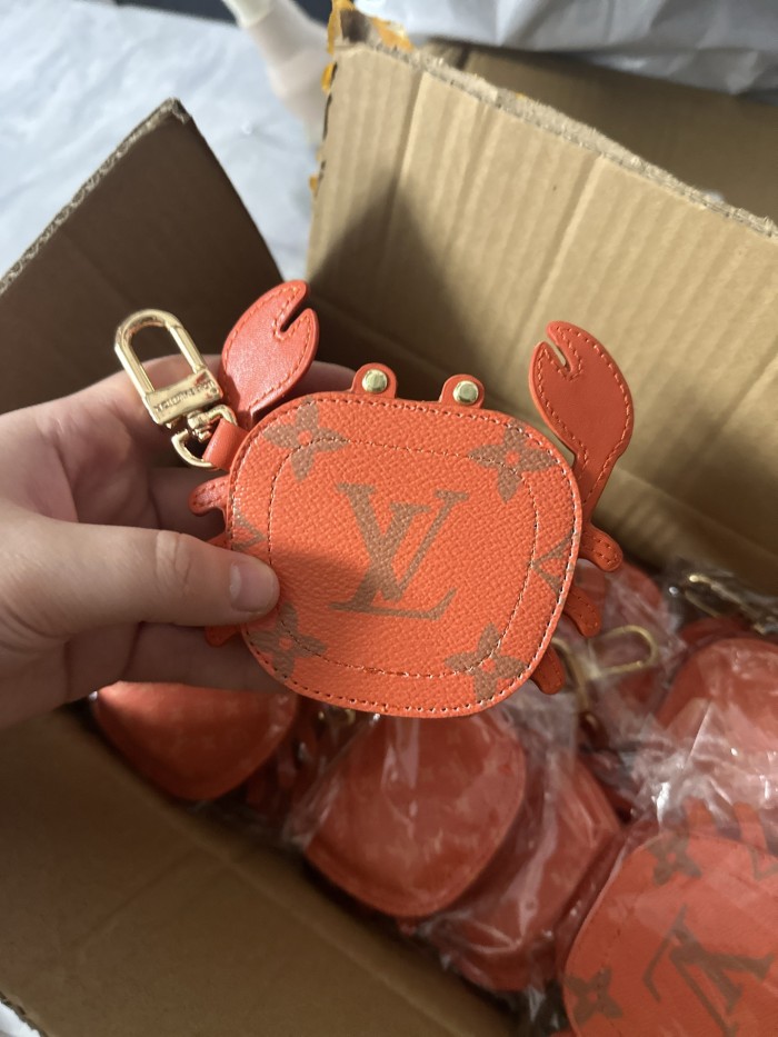LV CRAB Bag Charm Headphone bag FZPJ137