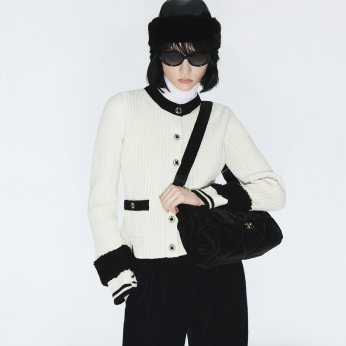 Chanel Cardigan FZMY828