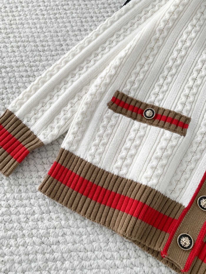 Chanel Cardigan FZMY825
