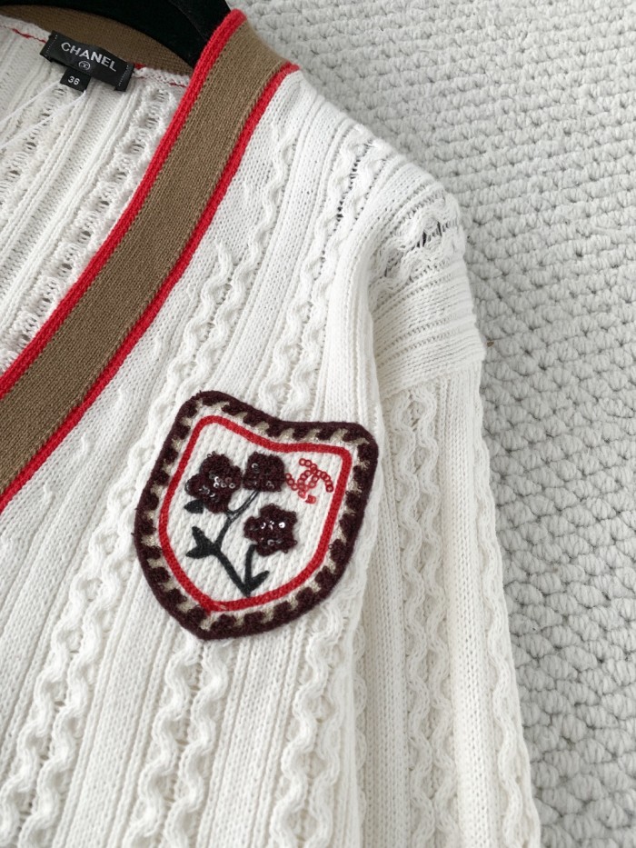 Chanel Cardigan FZMY825