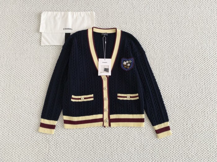 Chanel Cardigan FZMY825