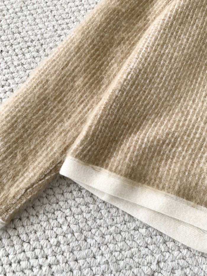 Chanel Cardigan FZMY826