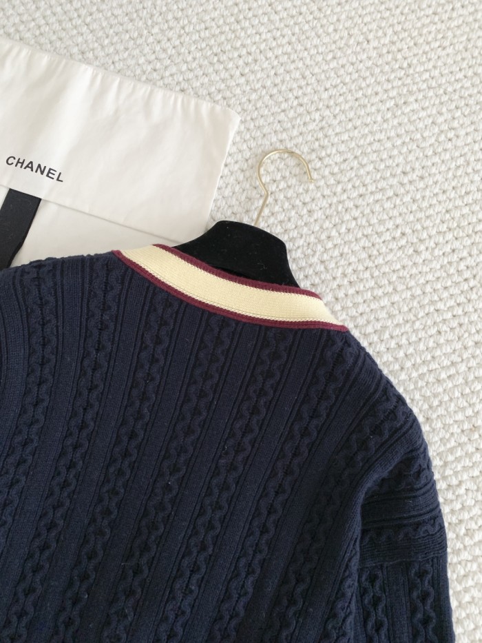 Chanel Cardigan FZMY825