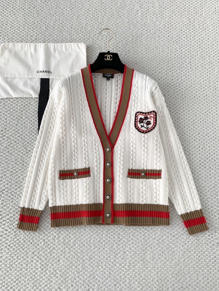 Chanel Cardigan FZMY825