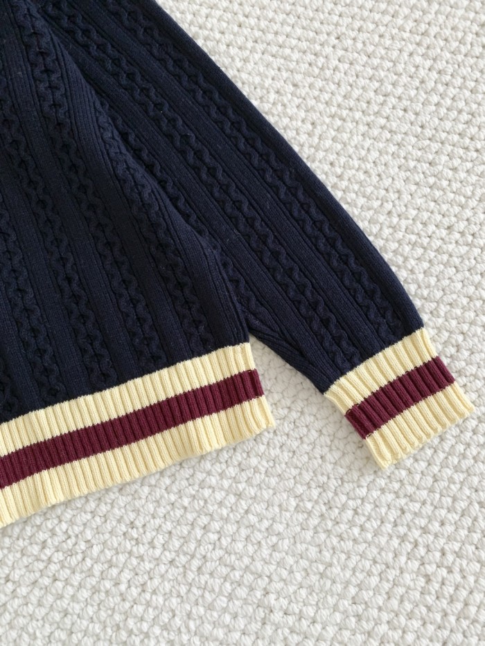Chanel Cardigan FZMY825