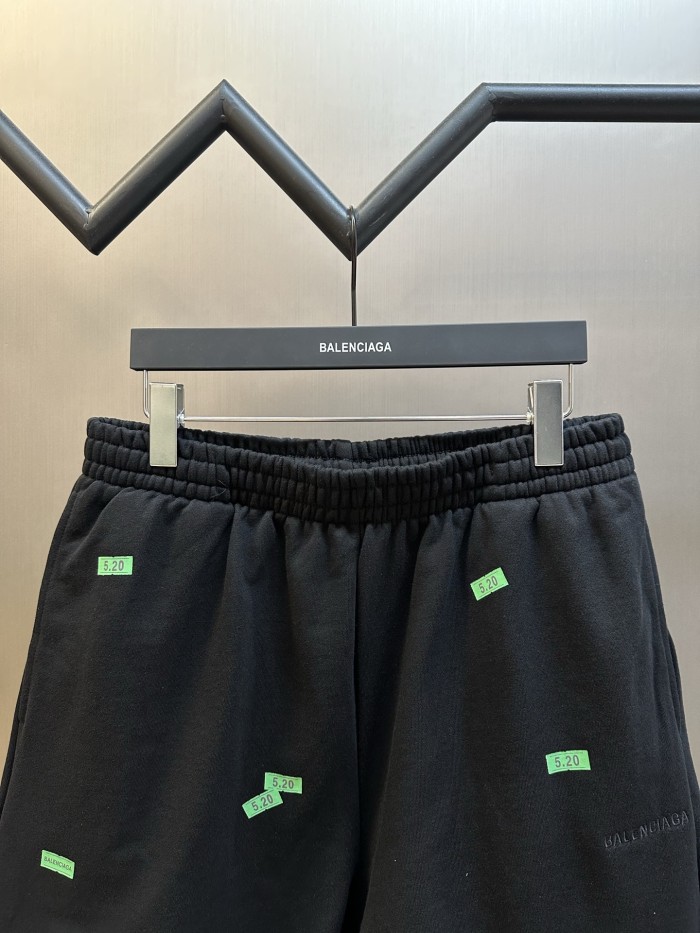 BALENCIAGA 520 STICKERS Shorts FZKZ1836