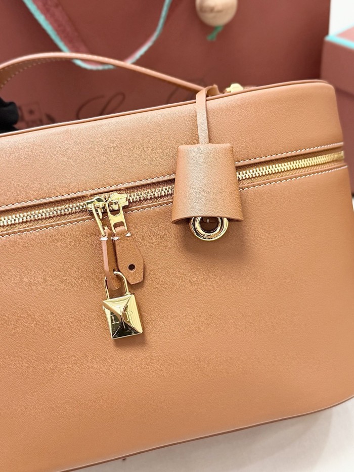 Loro Piana Extra Vanity Case L30 Handbag FZBB225