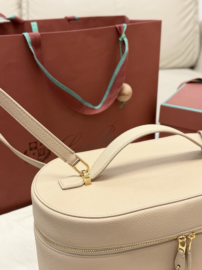 Loro Piana Extra Vanity Case L30 Handbag FZBB225