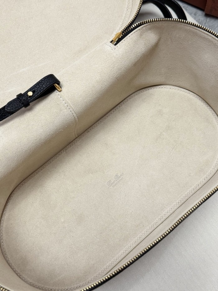 Loro Piana Extra Vanity Case L30 Handbag FZBB225