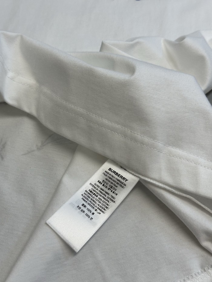 Burberry T-shirt FZTX6047