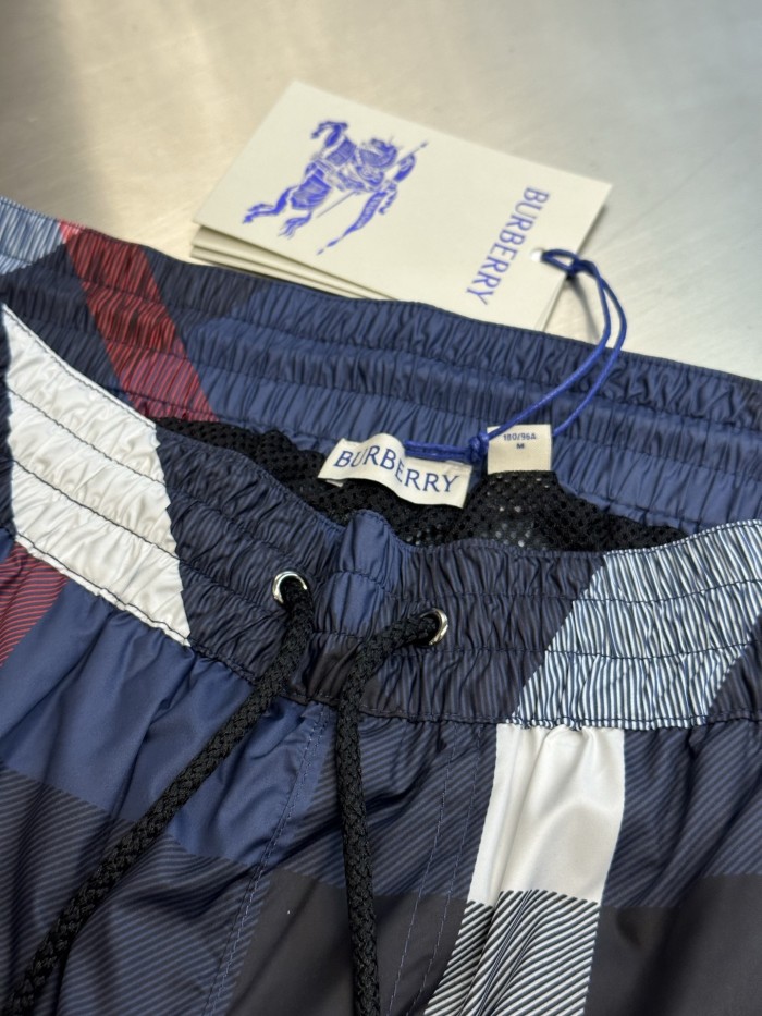 Burberry Check Swim Shorts FZKZ1858