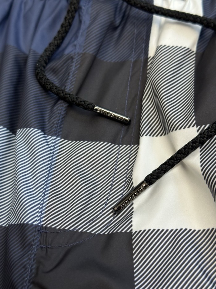 Burberry Check Swim Shorts FZKZ1858