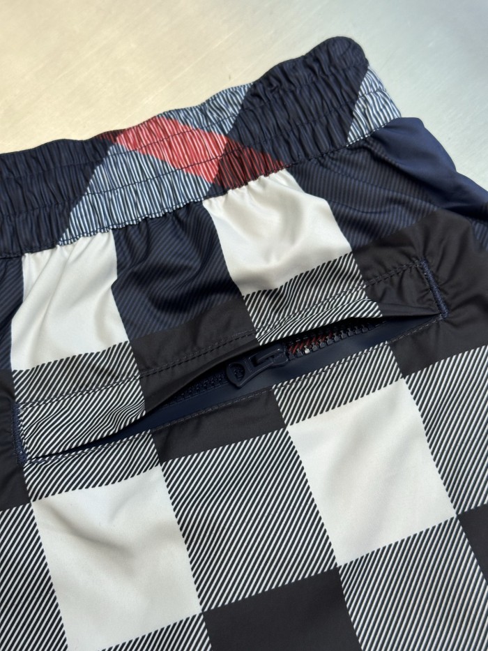 Burberry Check Swim Shorts FZKZ1858