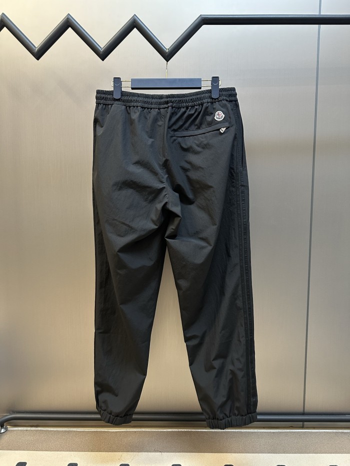 Moncler striped stretch jogging trousers FZKZ1892