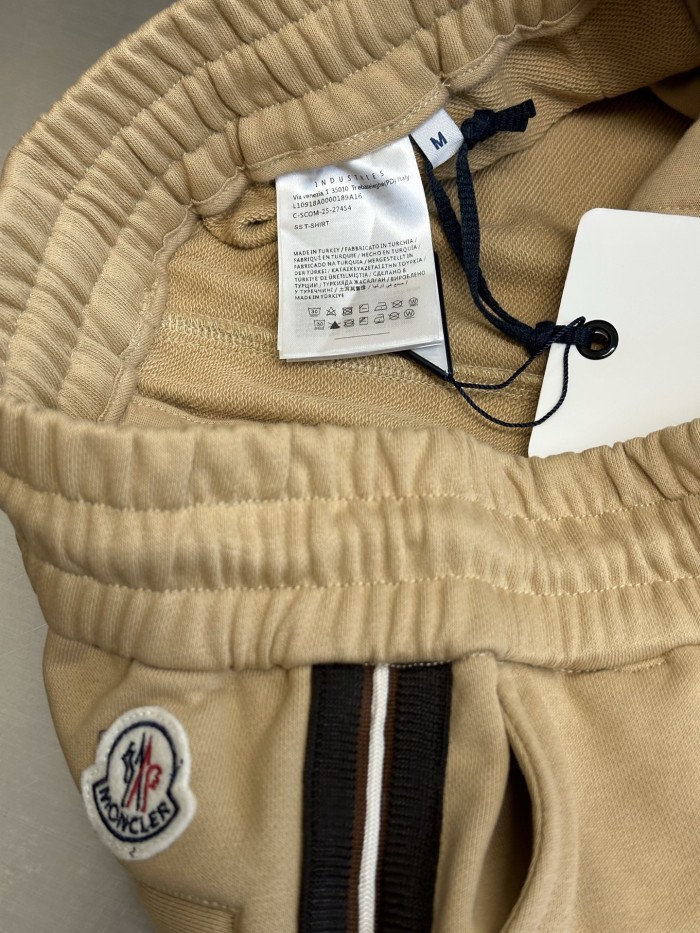 Moncler Shorts FZKZ1896