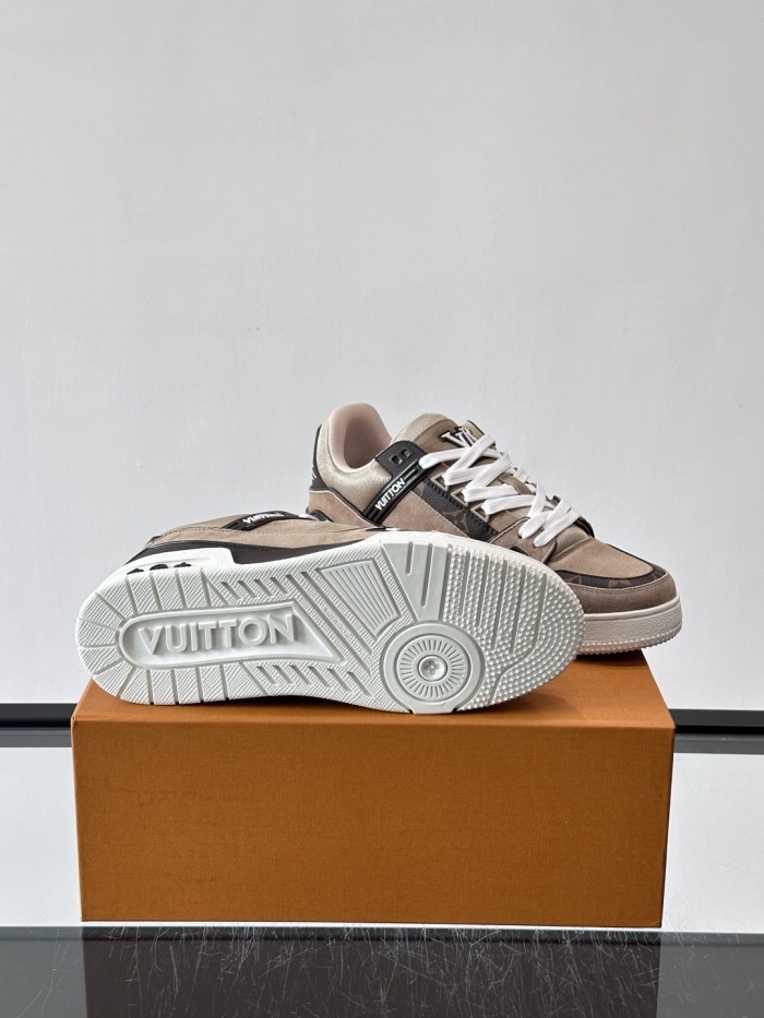 LV TRAINER Shoes sneaker FZXZ317