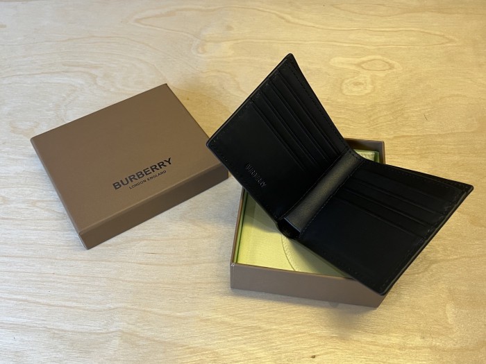 Burberry Check Bifold Wallet FZBB233