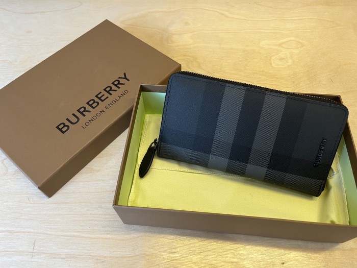Burberry Large Check Zip Wallet FZBB234