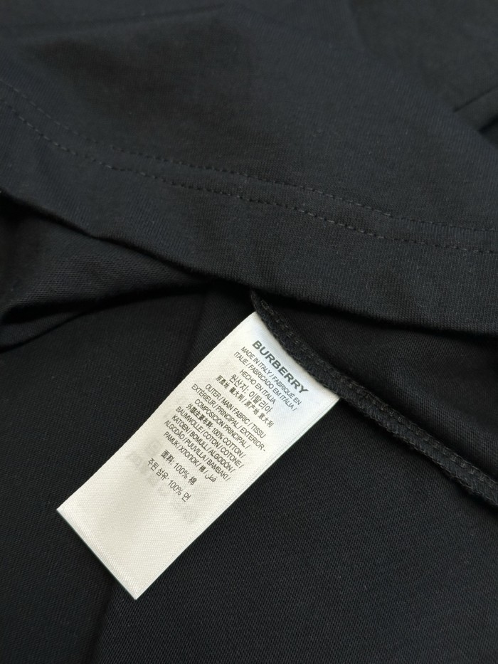 Burberry T-shirt FZTX6322
