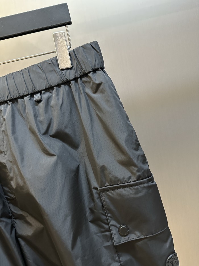 Moncler Shorts FZKZ1947
