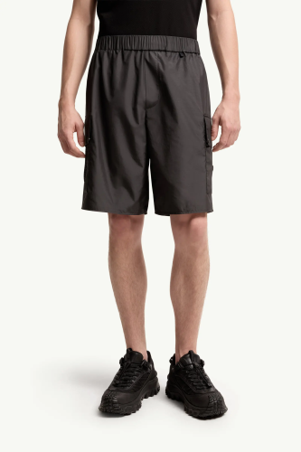 Moncler Shorts FZKZ1947