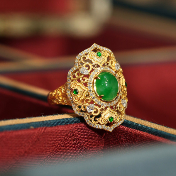 New Chinese style emerald ring launched in 2022 Spring Festival
