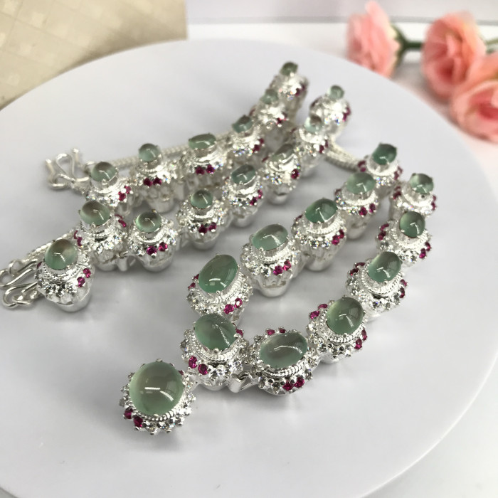 Myanmar emerald ring face (26 piece)