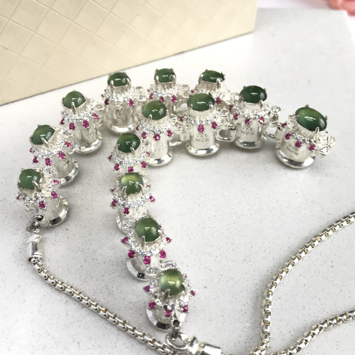 Myanmar emerald ring face (14 piece)