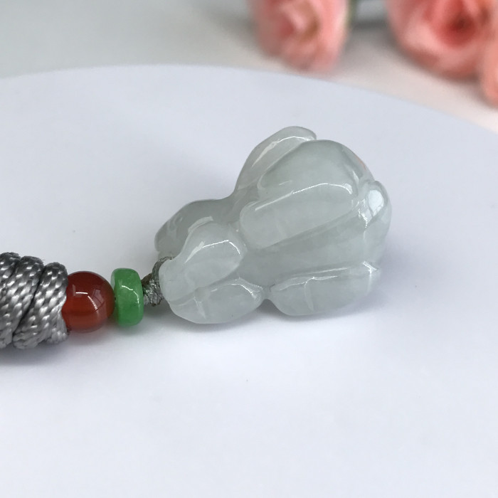 Jade pendant (rabbit)