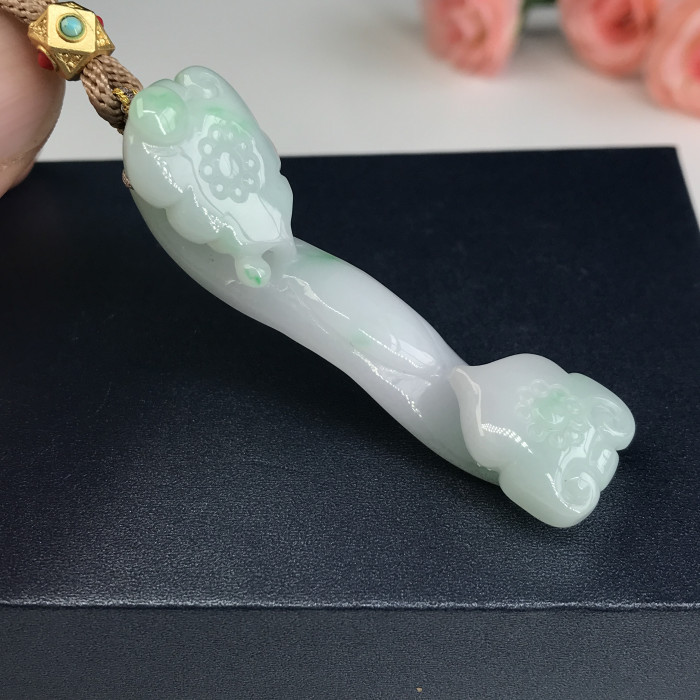 Jade Ruyi
