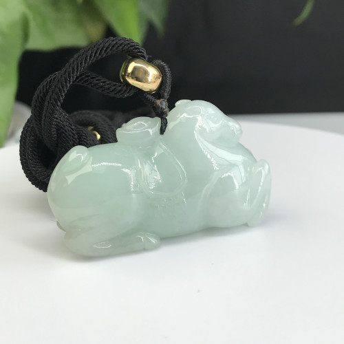 Jade pendant (horse)