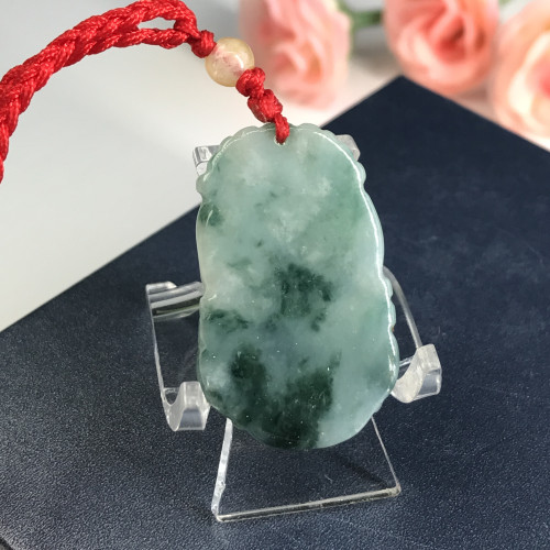 Jade pendant (sheep)