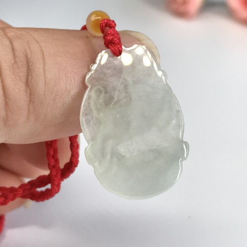 Jade pendant (dog)